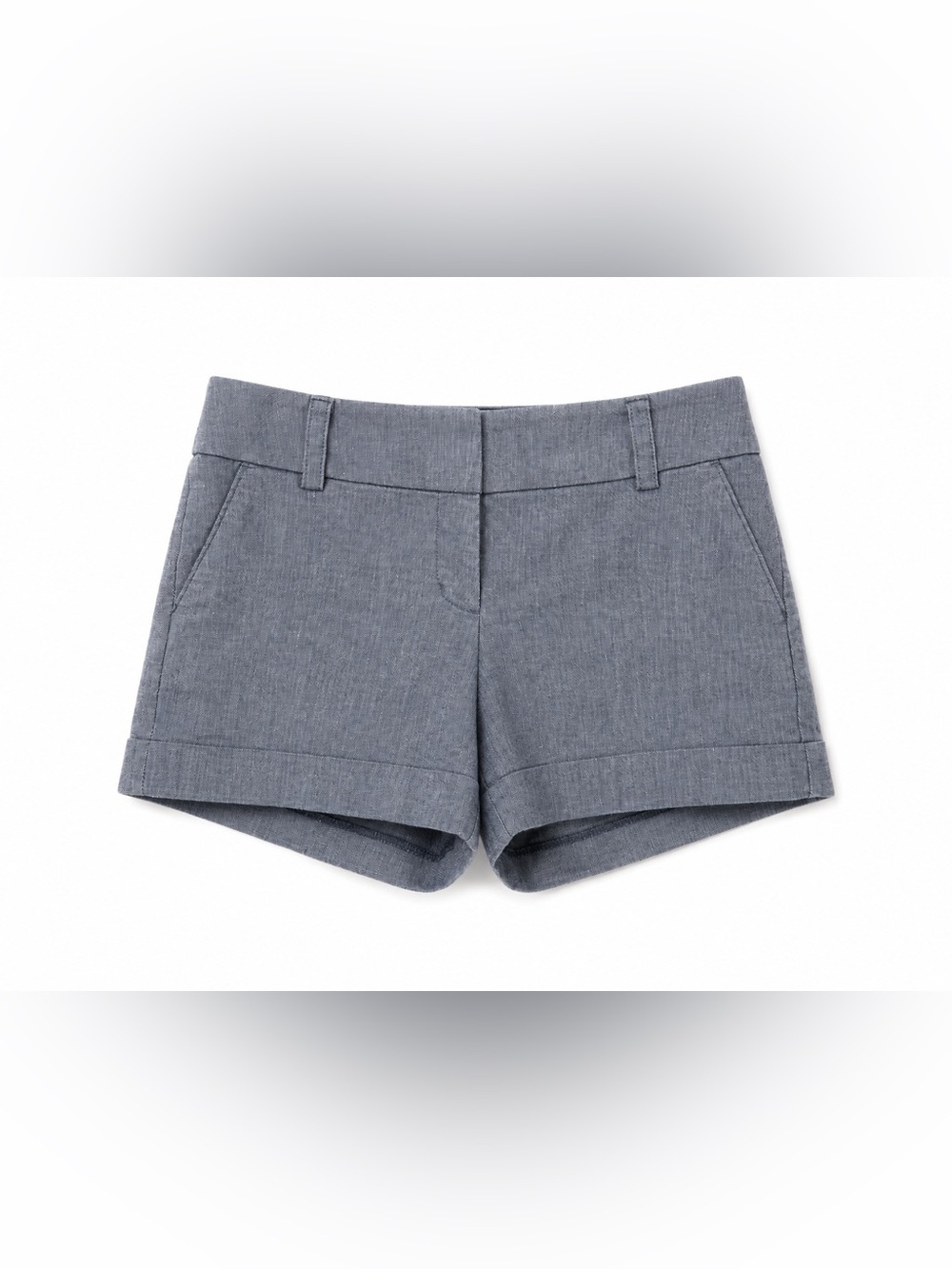 Express Women’s Tailored Cuffed Chambray Linen Blend Shorts. Size: 6